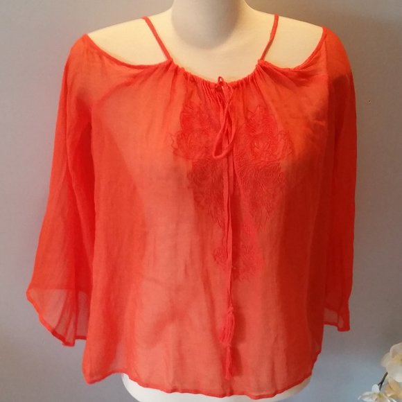 Jessica Simpson flowy embroidered cold shoulder blouse - Picture 1 of 5